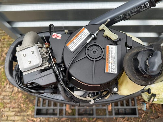 Buitenboordmotor, yamaha, 4 pk | kortstaart, 2002 - afbeelding 2 van  17