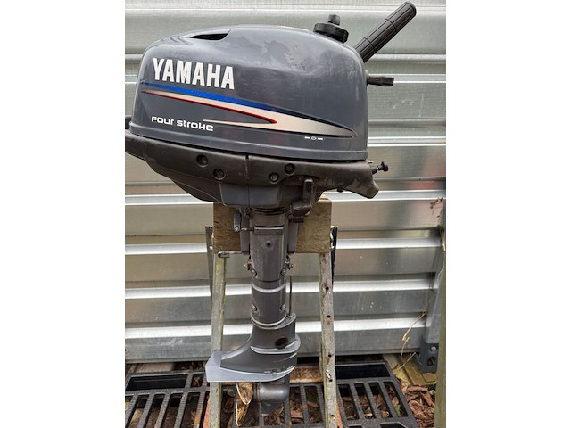Buitenboordmotor, yamaha, 4 pk | kortstaart, 2002 - afbeelding 13 van  17