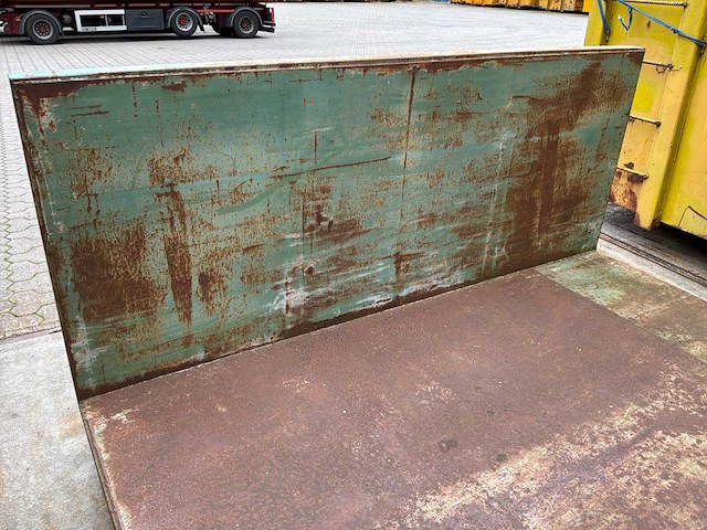 Buitenhuis flatbed plateau-oplegger met rongenrek - afbeelding 5 van  6
