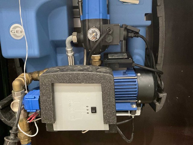Buitenkast met regenwatermanager - afbeelding 3 van  16