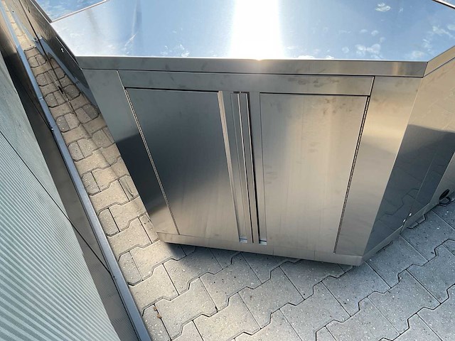 Buitenkeuken koelkast-hoek-wasbak-grill bbq - afbeelding 3 van  37