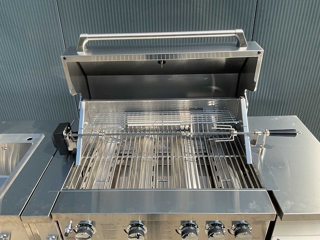 Buitenkeuken koelkast-hoek-wasbak-grill bbq - afbeelding 13 van  46