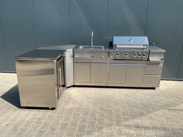 Buitenkeuken koelkast-hoek-wasbak-grill bbq - afbeelding 12 van  46