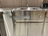 Buitenkeuken koelkast-hoek-wasbak-grill bbq - afbeelding 30 van  46