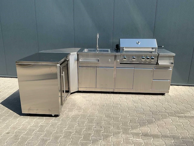 Buitenkeuken koelkast-hoek-wasbak-grill bbq - afbeelding 42 van  46