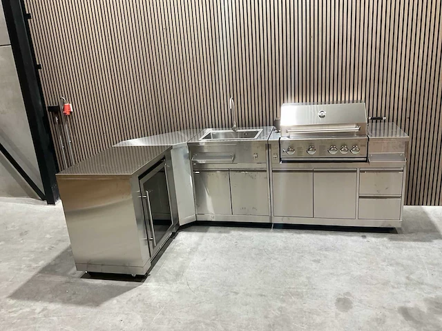 Buitenkeuken koelkast-hoek-wasbak-grill bbq - afbeelding 21 van  46