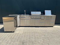 Buitenkeuken koelkast-hoek-wasbak-grill-burner bbq - afbeelding 30 van  39