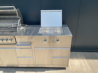 Buitenkeuken koelkast-hoek-wasbak-grill-burner bbq - afbeelding 35 van  39
