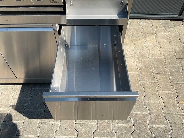 Buitenkeuken koelkast-wasbak-bbq grill bbq - afbeelding 17 van  33