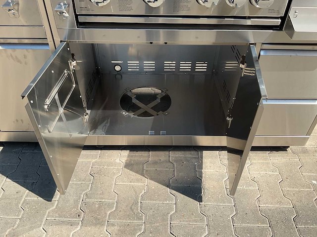Buitenkeuken koelkast-wasbak-bbq grill bbq - afbeelding 14 van  39