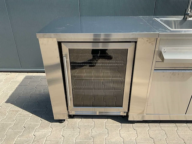 Buitenkeuken koelkast-wasbak-bbq grill bbq - afbeelding 38 van  41