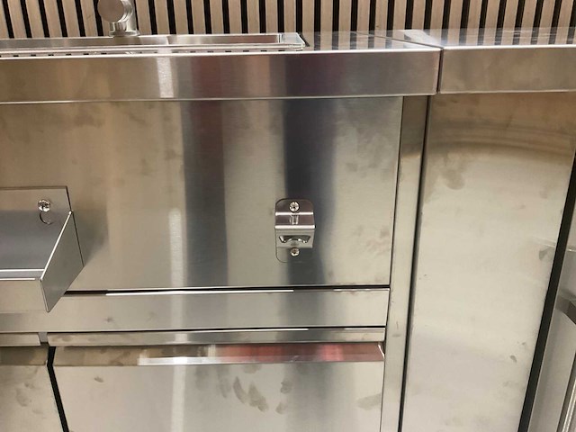 Buitenkeuken pizza-hoek-wasbak-koelkast-grill bbq - afbeelding 28 van  50