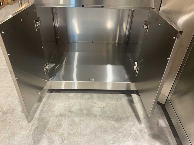 Buitenkeuken pizza-hoek-wasbak-koelkast-grill bbq - afbeelding 34 van  64