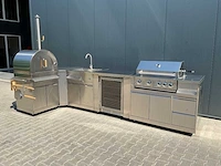 Buitenkeuken pizza-hoek-wasbak-koelkast-grill bbq