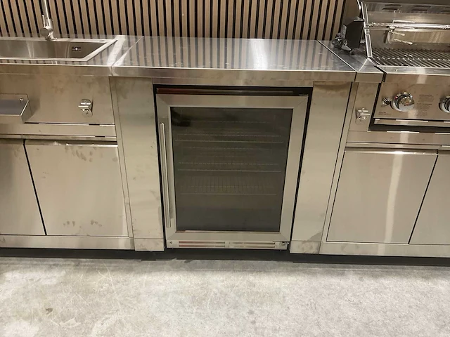 Buitenkeuken pizza-hoek-wasbak-koelkast-grill bbq - afbeelding 49 van  72