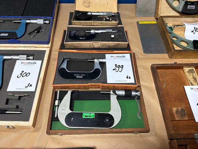 Buitenmaat micrometer (4x) - afbeelding 1 van  3