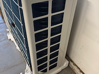 Buitenunit airco, vaillant, climavairplus, met transportschae - afbeelding 6 van  7
