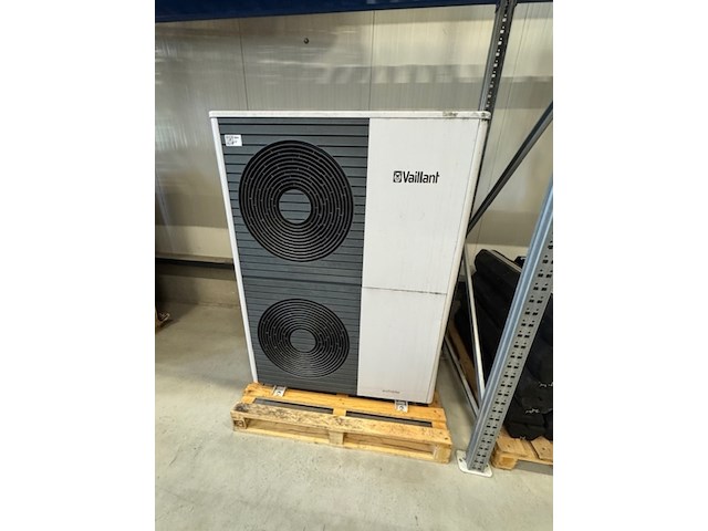 Buitenunit warmtepomp vaillant, arotherm vwl 125/5 as - afbeelding 1 van  7