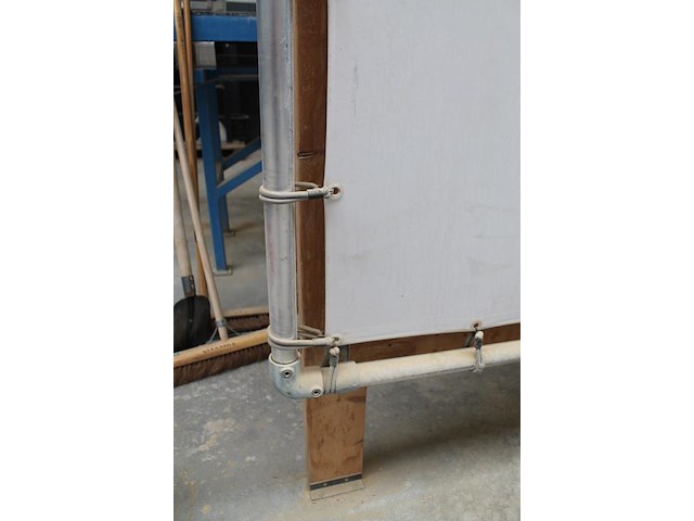 Buizenframe met afmeting ca. 3,5 x 6 meter. let op: dient door uzelf gedemonteerd te worden. - afbeelding 3 van  3