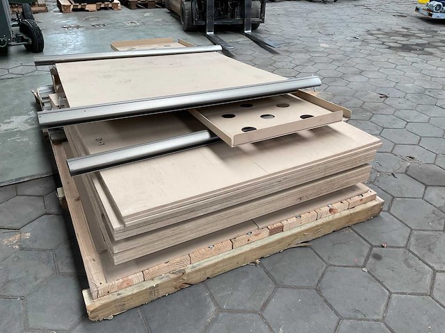 Bulkhead & storage rack assembly kit - afbeelding 7 van  8