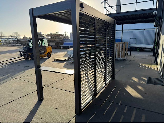 Bull nose bbq pergola - afbeelding 18 van  18