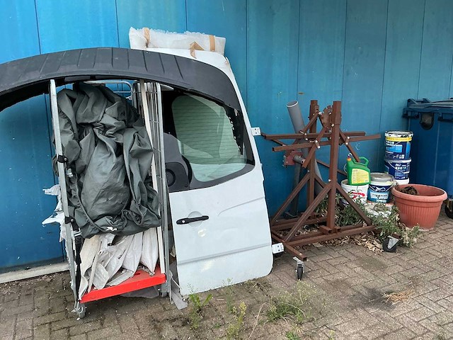 Bullbars, autodeuren en carrosserie kantelsteunen - afbeelding 1 van  6