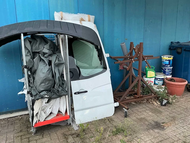 Bullbars, autodeuren en carrosserie kantelsteunen - afbeelding 1 van  6