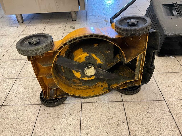 Bullcraft eb 331 u elektrische grasmaaier - afbeelding 3 van  6