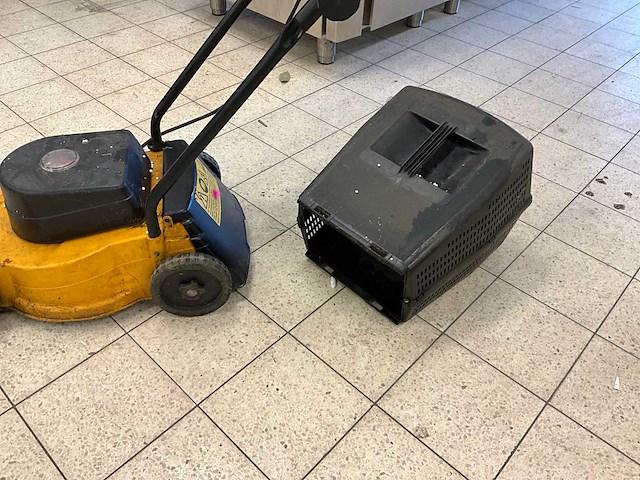 Bullcraft eb 331 u elektrische grasmaaier - afbeelding 4 van  8
