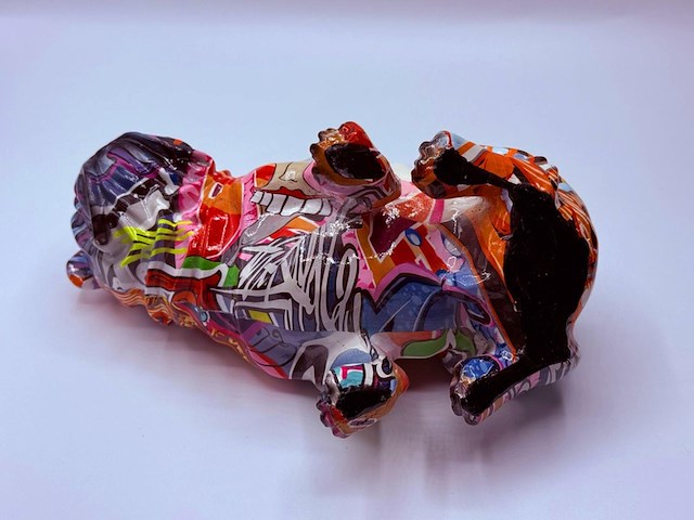 Bulldog sculptuur - graffiti dog - afbeelding 6 van  6