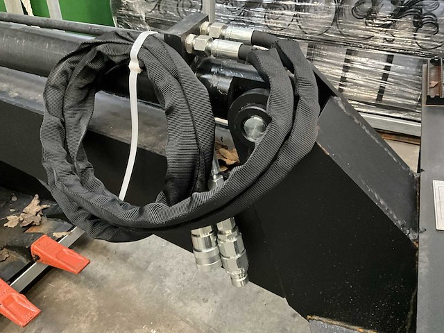 Bullforce - 2025 - hydraulische - shovel - afbeelding 2 van  4