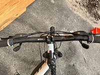 Bulls sharptail 2 mountainbike v.v. 21 versnellingen - maat 57 - afbeelding 2 van  3