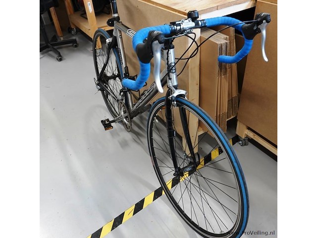 Bulls sora racefiets - afbeelding 5 van  5