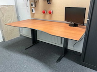 Bulo bureautafel - afbeelding 1 van  6