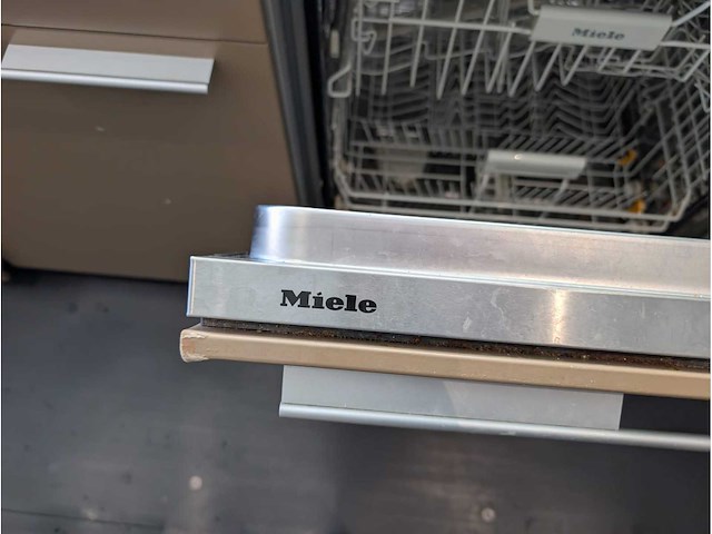 Bulthaup - keuken met apparatuur - afbeelding 50 van  50