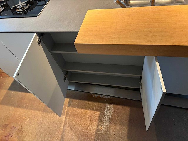 Bulthaup - keuken met apparatuur - afbeelding 15 van  32