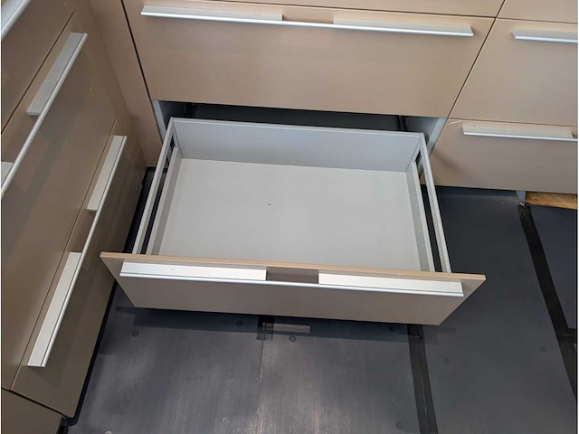 Bulthaup - keuken met apparatuur - afbeelding 7 van  36