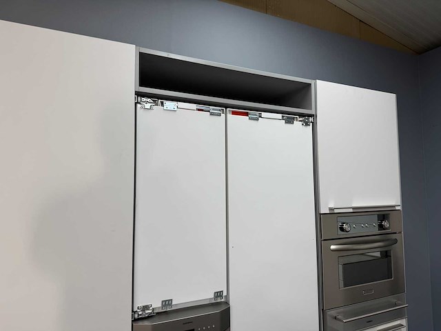 Bulthaup - showroomkeuken met gaggenau kookplaat - afbeelding 7 van  28