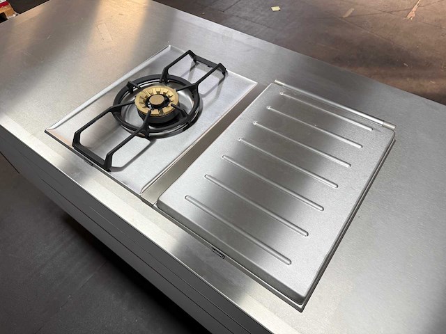 Bulthaup - showroomkeuken met gaggenau kookplaat - afbeelding 26 van  28