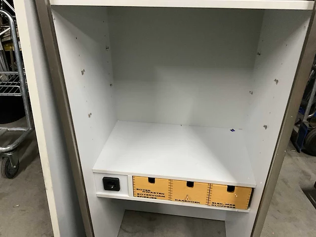 Bulthaup keukenkast 60x46x134cm - afbeelding 2 van  6