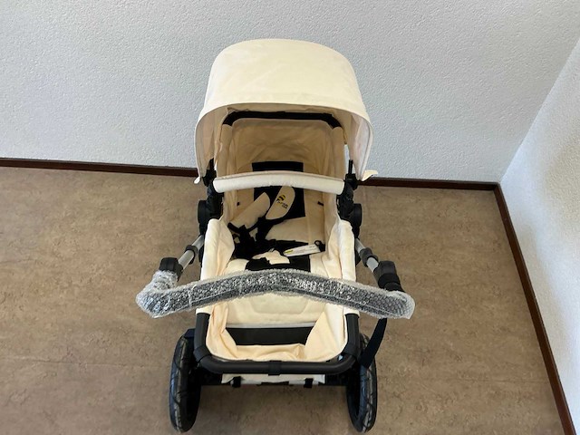Bumble and bee kinderwagen - afbeelding 8 van  8