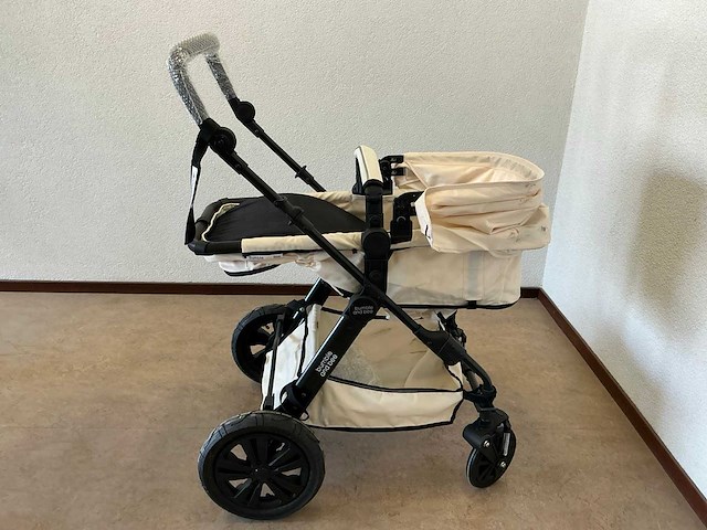 Bumble and bee kinderwagen - afbeelding 4 van  5