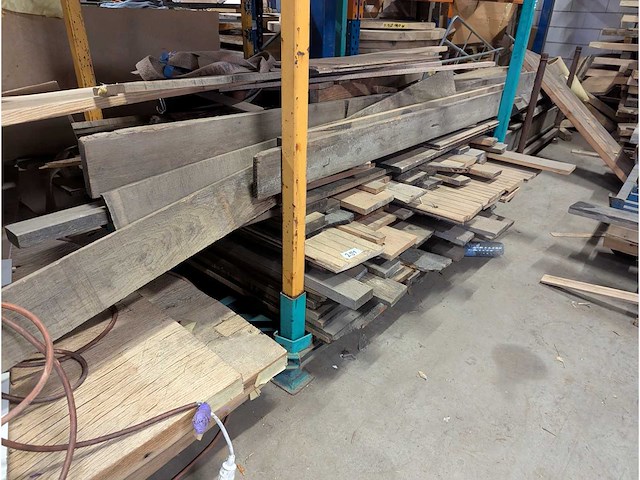 Bundel eiken vloerdelen - afbeelding 3 van  4