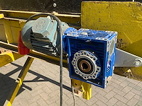 Bunker met transport band - afbeelding 21 van  24