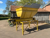 Bunker met transport band - afbeelding 2 van  24