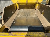 Bunker met transport band - afbeelding 12 van  24