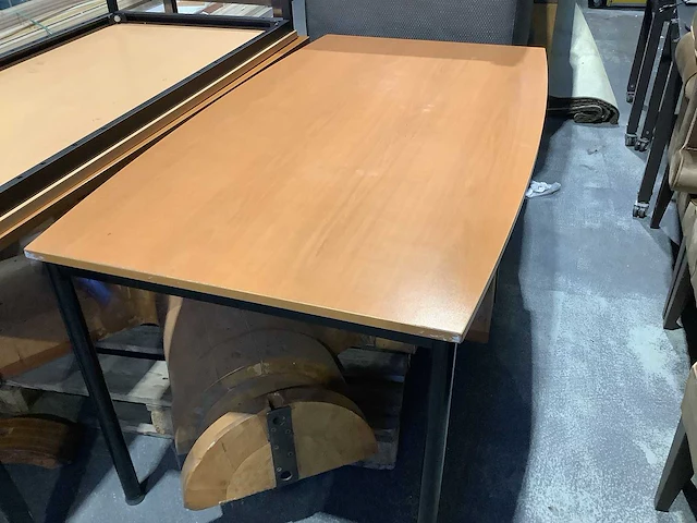 Bureau - desk - afbeelding 1 van  3