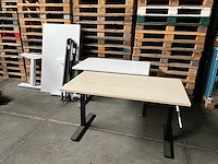 Bureau - in hoogte verstelbaar (3x) - afbeelding 1 van  5
