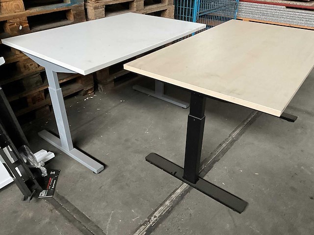 Bureau - in hoogte verstelbaar (3x) - afbeelding 3 van  5