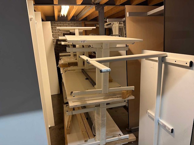Bureau (12x) - afbeelding 1 van  3